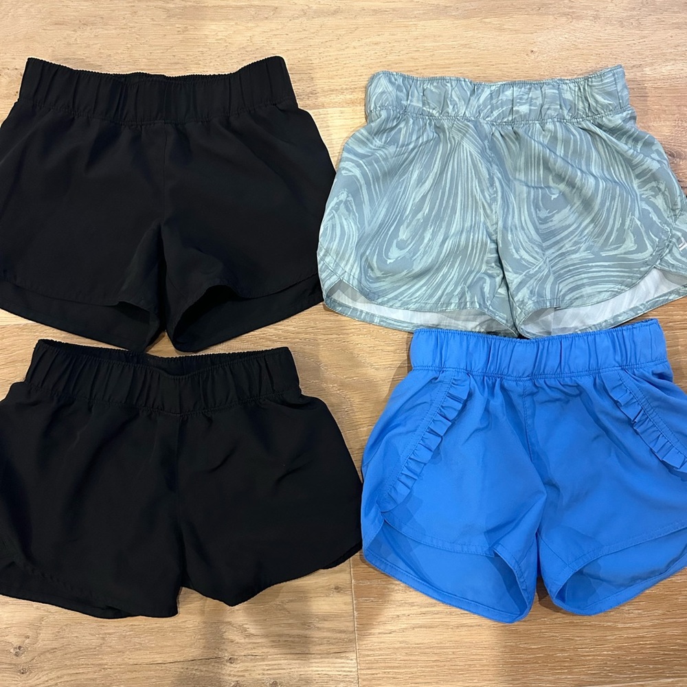 Old Navy Kids Shorts - Black, Blue, and Gray Size S 6/7